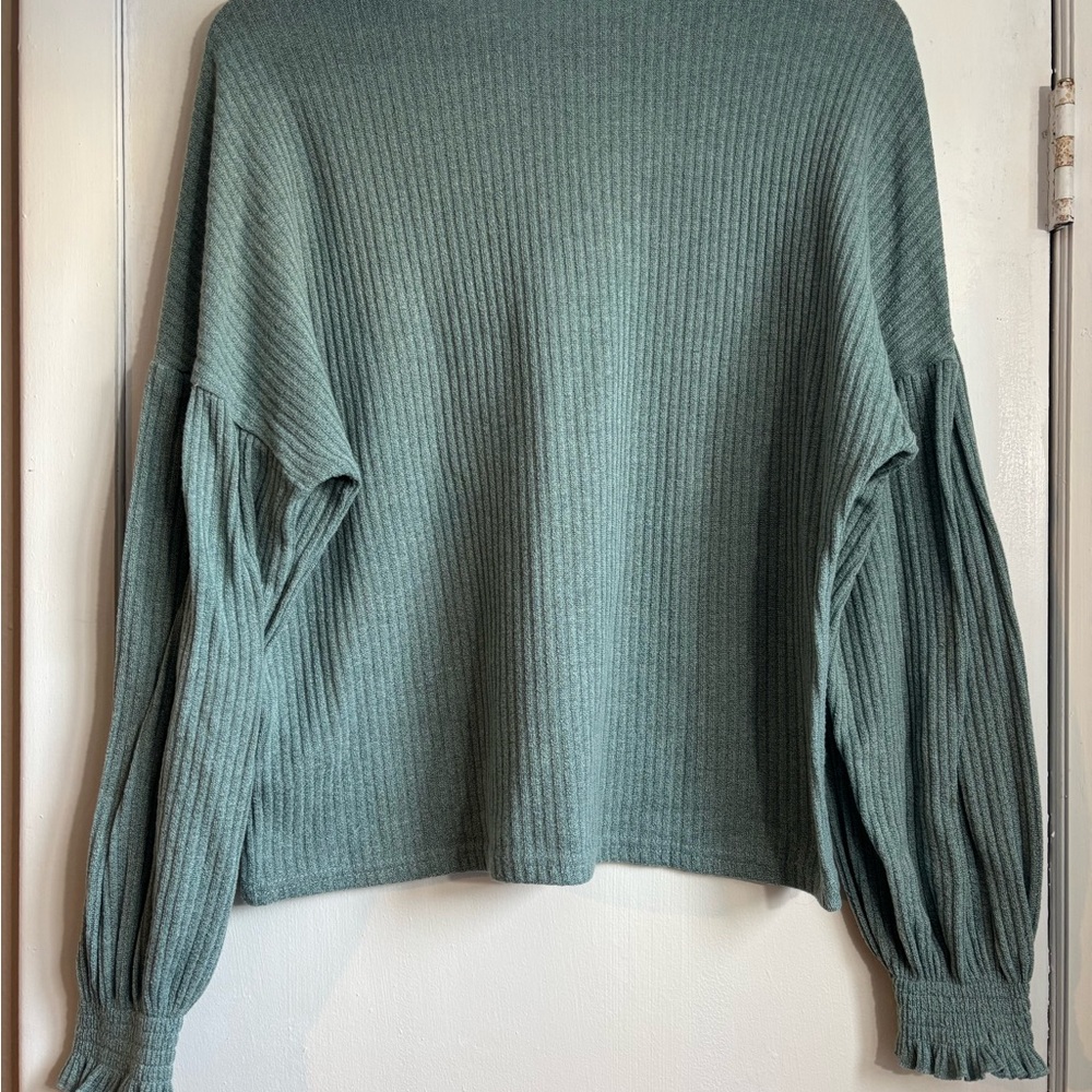 Ribbed Long Sleeve Top in Green - Picture 5 of 6